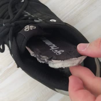 Sportive'den Aldığım Ayakkabının İç Tabanında Çökme Ve Ezilme Oluştu