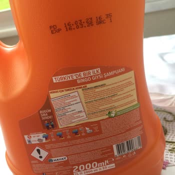 Bingo Giysi Şampuanı Kıyafetleri Sertleştirdi