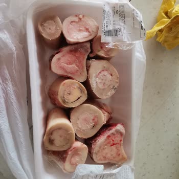 Köfteci Yusuf Bozuk İlikli Kemik Satıyor