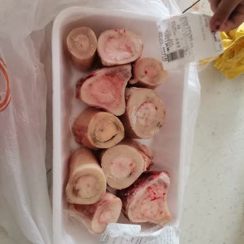 Köfteci Yusuf Bozuk İlikli Kemik Satıyor