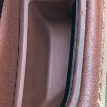 BMW F10 Kapı İç Kollarının Deformasyonu