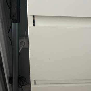 IKEA Birleşim Yerlerinde Açılma