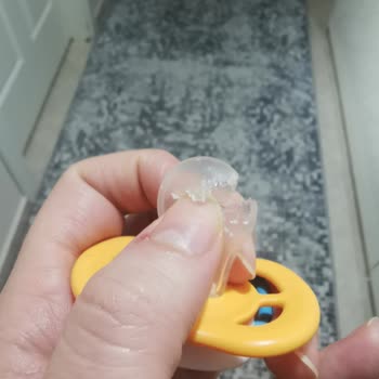 Philips Avent Marka Emzik Parçalandı!