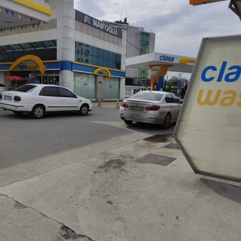 ClassOil Benzin İstasyonunda Silecek Suyu Yok