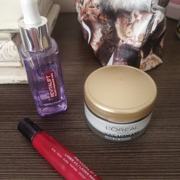 Loreal Paris Cildi Bozması ve Rahatsız Bir Görüntü