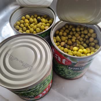 Tat Gıda Bezelye Konservelerinin İçinde Siyah Şeyler Var