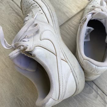 Nike Orijinalliği Şüpheli Ayakkabı Şikayeti