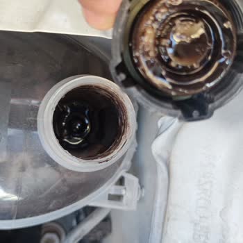 Renault Yağ Soğutucu Hatalı Parça