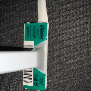 Derby Jiletler Kesmiyor. Kesinlikle Üretim Hatası Görünüyor.