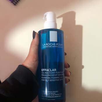 La Roche'den Aldığım Temizleme Jeli Yüzümü Mahvetti