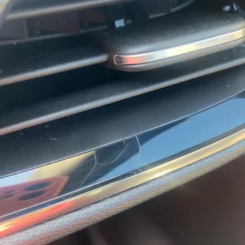 Opel Corsa Multimedia Screen Dimming