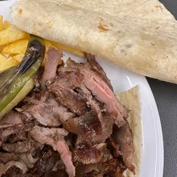 En Kötü Köfteci Yusuf Şubesi