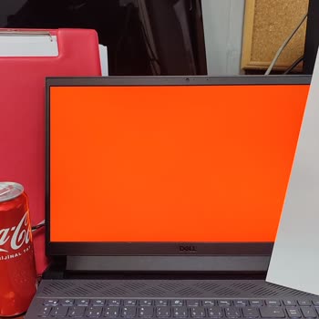 Dell G15 5520 Hatalı Renk Veren Monitör