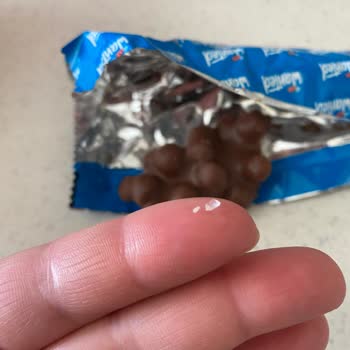 Eti Wanted Çikolatadan Cam Parçası Çıktı!