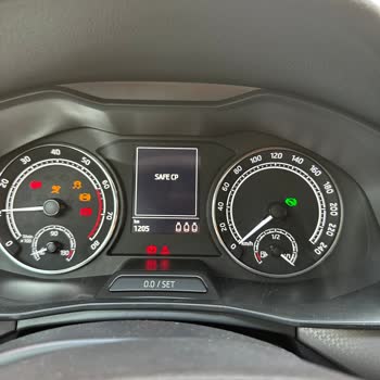 Skoda Scala Marka Araçta Safe CP Ve Bileşen Koruma Aktif Hatası