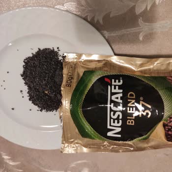Nescafe Blend 37 Erken Bozuldu, Gri Renk Aldı