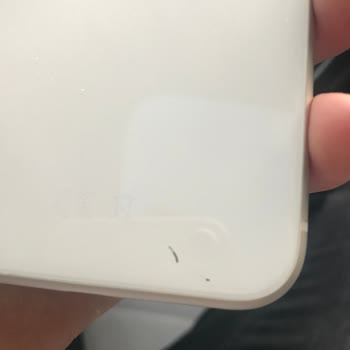 iPhone Apple Telefonuma Zarar Verdi Ve Yapacak Bir Şey Yok Diyor