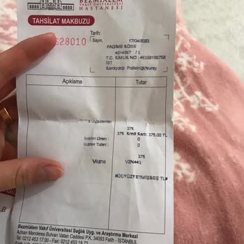 Bezmiâlem Vakıf Üniversitesi Hastanesi Depremzededen Alınan Hastanede Muayene Ücreti