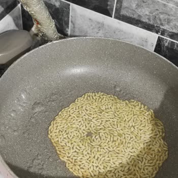 Korkmaz Mutfak Eşyaları Korkmaz Tencere Seti Yüzey Soyulması