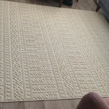 Uslular Halı Mobilya Yasalara Aykırı Davranarak Değişim Yapmıyor!