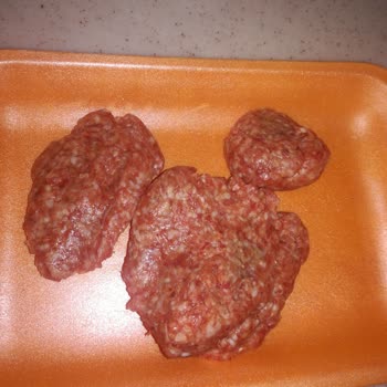 Seyhanlar Market (Bursa) Aldığımız Köfte Kokuyordu