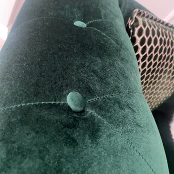 İstikbal Koltuğum Yırtık Ve Düğmesi Çıkık