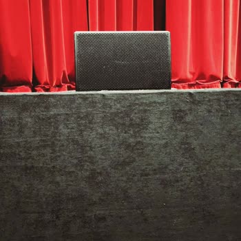 Zorlu PSM Gösteriyi Vıp Koltukta Oturup Göremedik