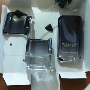 David Walker Yeni Parfüm Şişesi Zarar Uğrattı