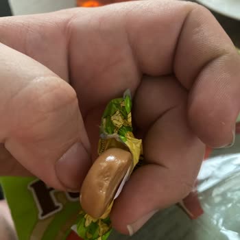 Kent Şekerleri Marketten Aldığım Şekerin İçindeki Diş İzleri