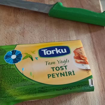 Torku Tam Yağlı Tost Peyniri Aşırı Tuzlu Ve Peynir Bozuğu Gibi.