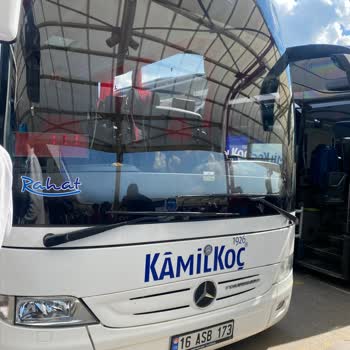 Kamil Koç Otobüsün Geç Kalması Üstüne 30 Dakika Da Durakta Bekletmesi.