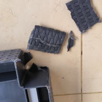 Modalife Kırık Ürün Gönderilmiş Masa Kırık Geldi