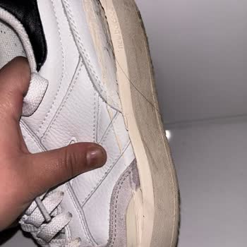 Atlas.Sneakers Atlas. Sneakers1 Ayıplı Ürün 2 Hafta İçinde Yırtıldı