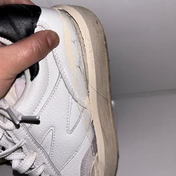 Atlas.Sneakers Atlas. Sneakers1 Ayıplı Ürün 2 Hafta İçinde Yırtıldı