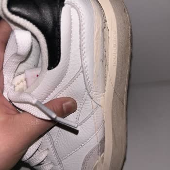 Atlas.Sneakers Atlas. Sneakers1 Ayıplı Ürün 2 Hafta İçinde Yırtıldı