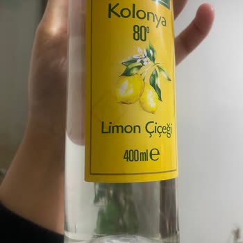 Komili Kişisel Bakım Kolonyanın İçinde Sivrisinek Var