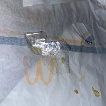 McDonald's Tavuk Dürümün İçinden Plastik Çıktı!