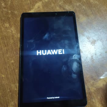 Tablet Huawei Yazısı Gelip Gidiyor Ve Açma Tuşları Çalışmıyor