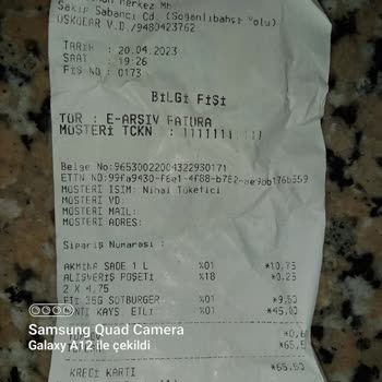 Yiyecek Kaşık-la Mantı İçinden Kıl Çıktı