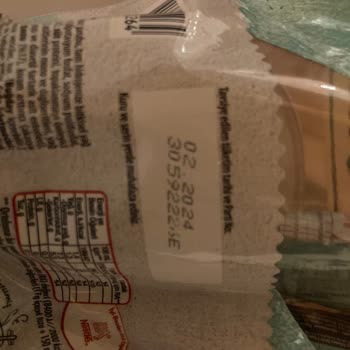 Nescafe Siyah Sert Plastik Parça