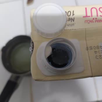 Birşah Sütün Renginin Ve Yapısının Değişik Olması