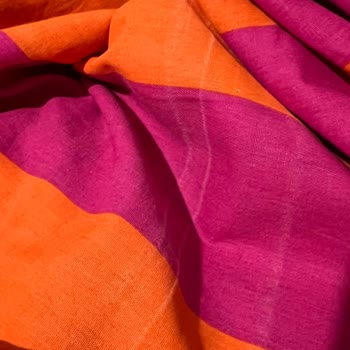 Karaca Home Nevresim Setinde Kat İzlerinin Rengi Solmuş