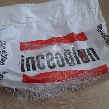 Ariel Deterjan 10 Kg Aqua-pudra Çamaşır Deterjanı Tuz Çıktı