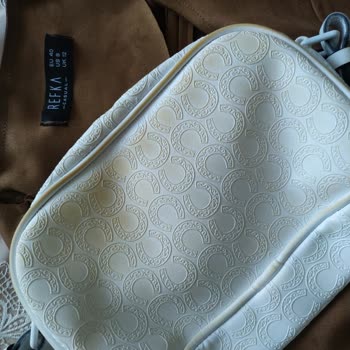 Refka Marka Kap Tüm Giysilerimi Boyadı