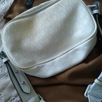 Refka Marka Kap Tüm Giysilerimi Boyadı