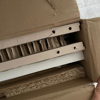 Yurtiçi Kargo 2 Kez Kırık Gelen Kargo