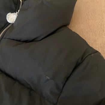 Stradivarius Not Only Delivered Online Order Late But Also All Defective