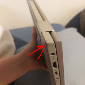 Lenovo Bilgisayar Yeni Laptop Kalitesiz Kasa Ve Donanımsal Ekran Arızası