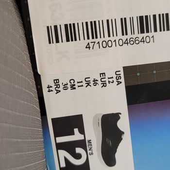 Carrefour SA Ayakkabı Kutusunda Yazan Numara İle İçindeki Farklı Çıktı