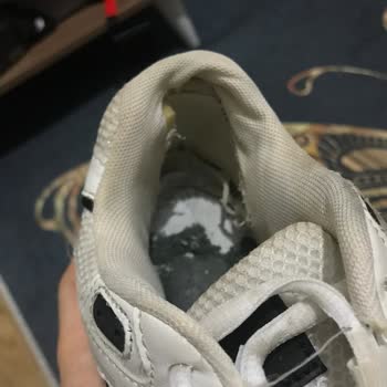 Pull And Bear Ayakkabı Parçalandı!